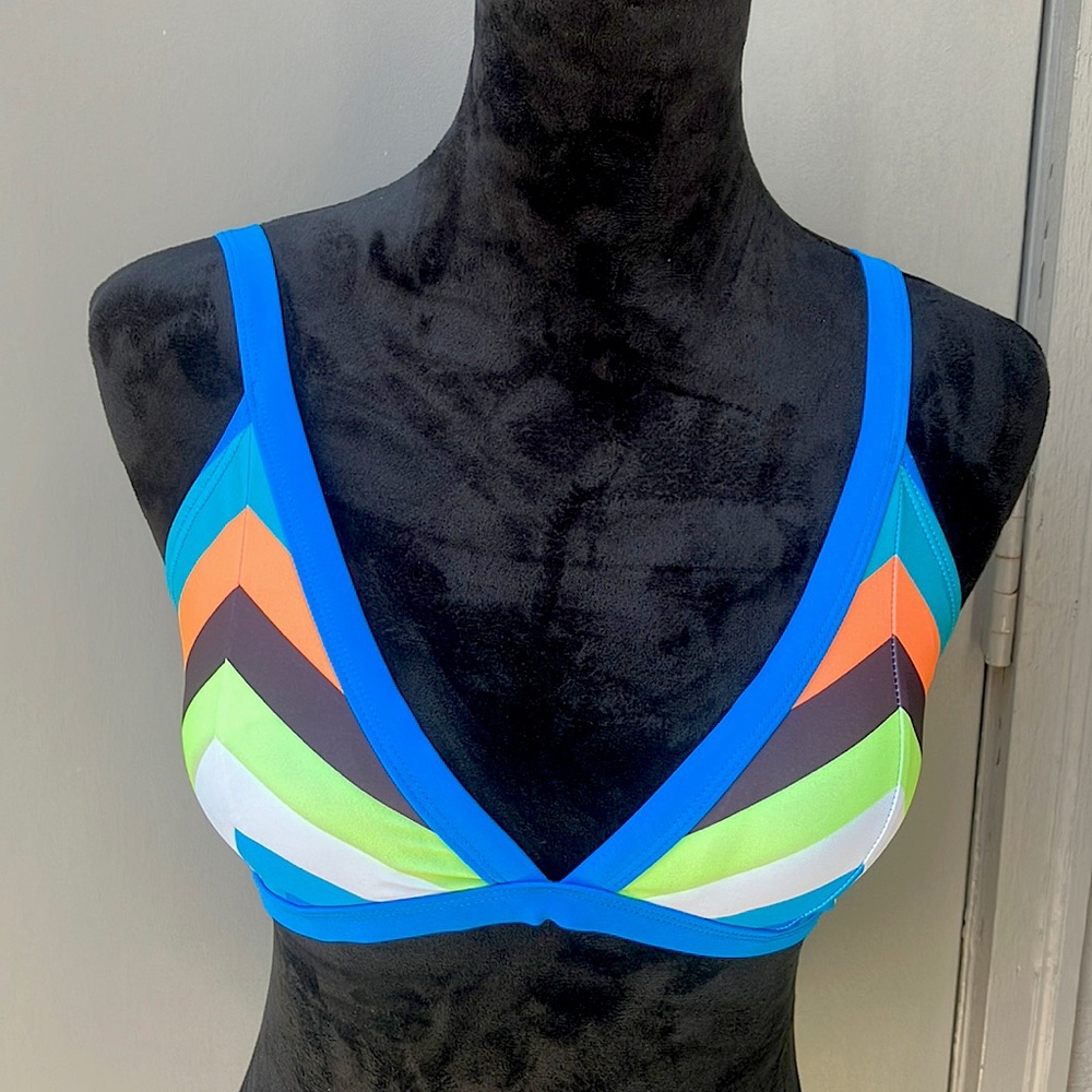 Tu triangle stripe bikini top with adjustable straps size 10
